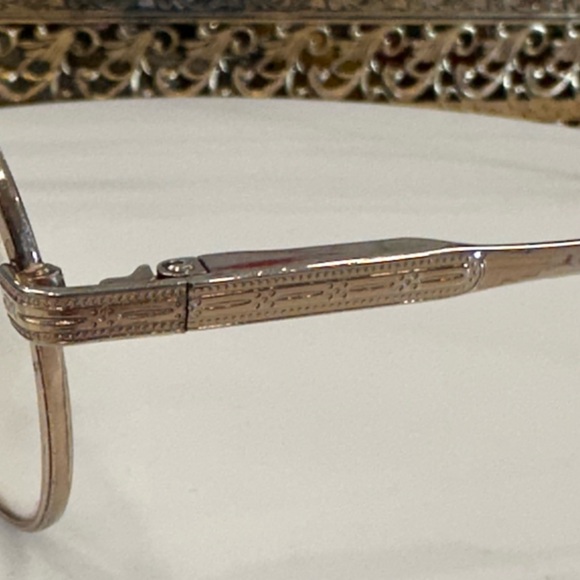 VTG Polo - Gold-Toned Round Rx Eyeglass Frames - EUC, w/ Ralph Lauren Hard-Case - Picture 12 of 17